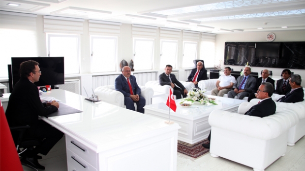 Rektör Çarıkçı’ya Hayırlı Olsun Ziyareti 