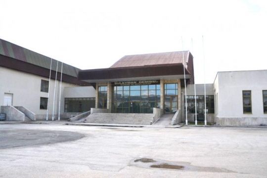 Kiracıdan iki katı alınmış