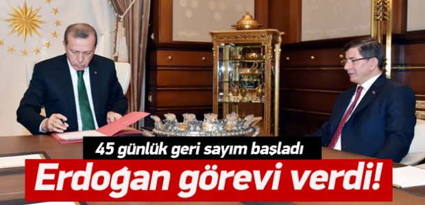 Cumhurbaşkanı görevi Davutoğlu'na verdi