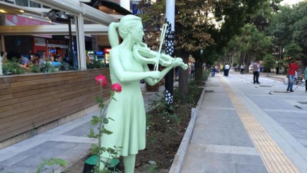 SANAT VE KÜLTÜR İSTASYON CADDESİ'NDE BULUŞUYOR