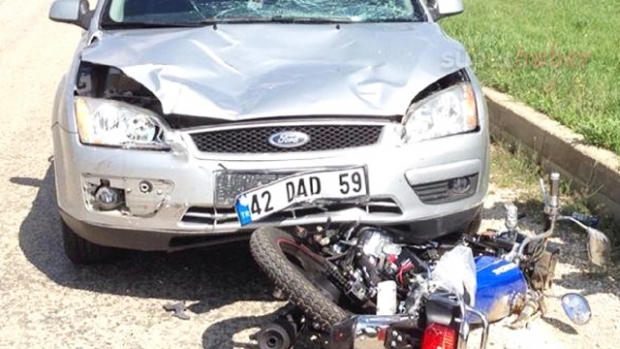 Otomobille Çarpışan Motosikletin Kasksız Sürücüsü Öldü