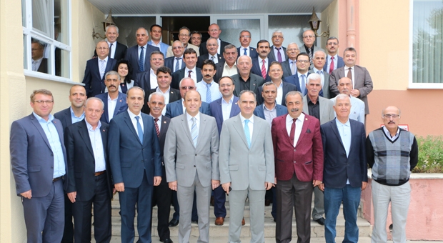 ​VALİ ÖZKAN İL GENEL MECLİSİ ÜYELERİYLE BİR ARAYA GELDİ