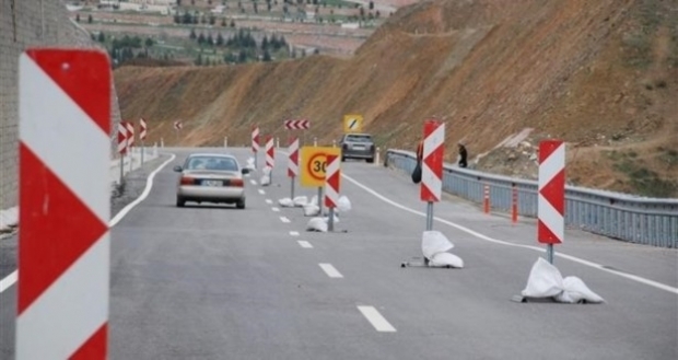 Isparta'da Yol Çalışması Trafiğe Kapalı