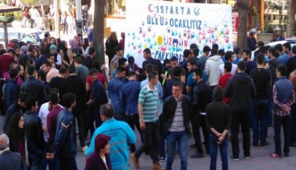 Isparta'da 2 Nisan OTİZM Haftası Yürüyüşü