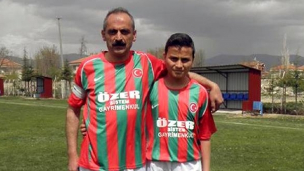 Isparta haber : Baba- Oğul Aynı Takımda Oynadı