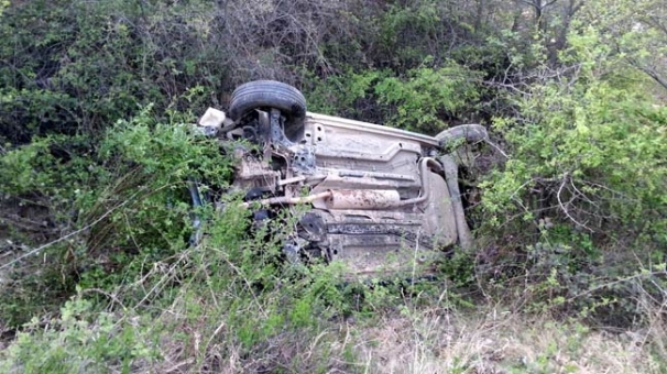 Isparta'da Trafik Kazası Otomobil Uçuruma Yuvarlandı: 2 Ölü