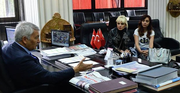 HAYVAN SEVERLERDEN GÖNÜLLÜ DESTEK