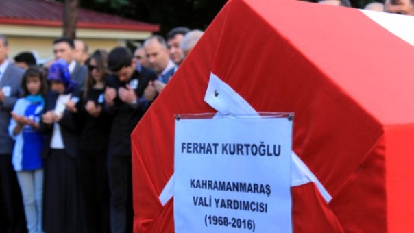 Hayatını Kaybeden Vali Yardımcısı Törenle Uğurlandı
