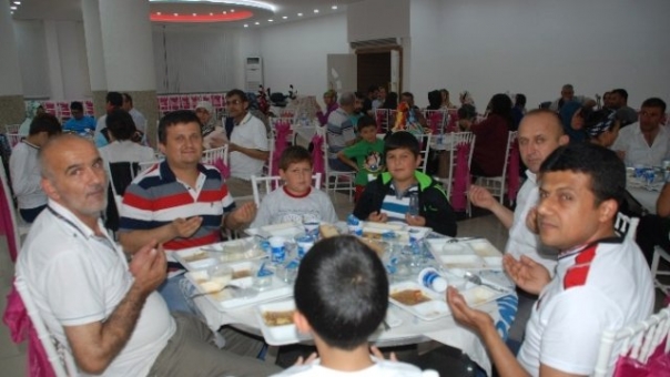 Isparta Müftlüğü'nden Engellilere İftar