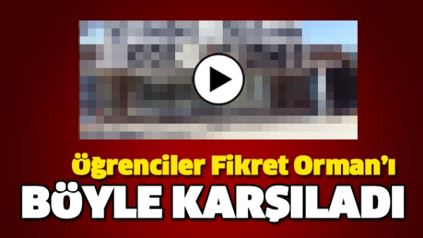 Öğrenciler Isparta'da Fikret Orman'ı Böyle Karşıladı