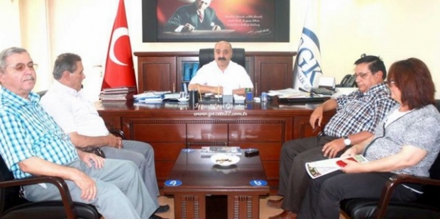 Emeklilerden SGK’ya ziyaret