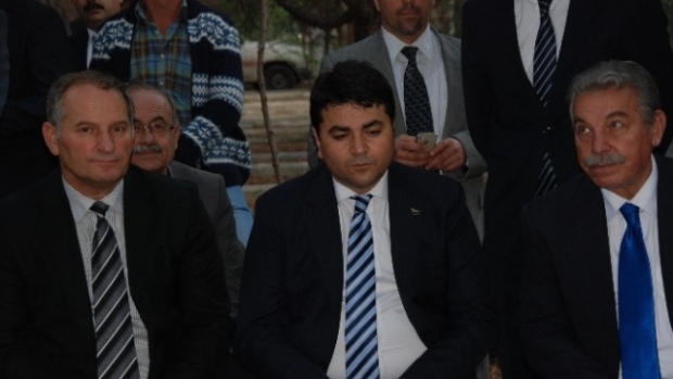 Demirel in Ablası Toprağa Verildi