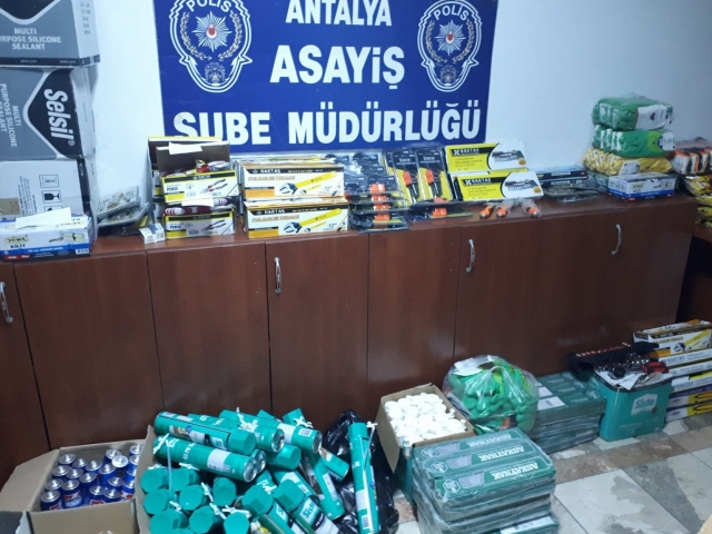  55 bin liralık hırdavat malzemesi çalan şahıs yakalandı 