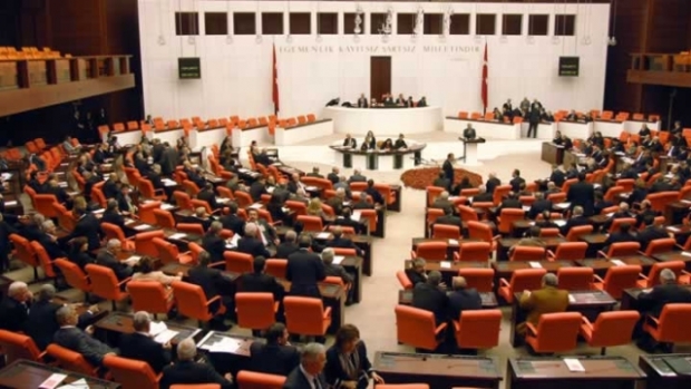 AK Parti nin Yeni Yargı Paketi