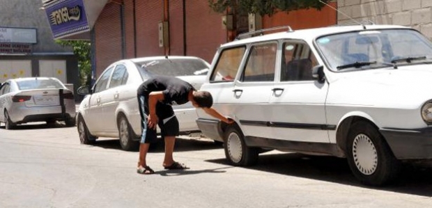 ARAÇ LASTİKLERİNİ KESEN ŞAHIS YAKALANDI