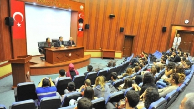 Süleyman Demirel Üniversitesi nden Vali Al a Ziyaret