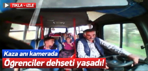 Serviste dehşet: Araç kamerasındaki kaza anı