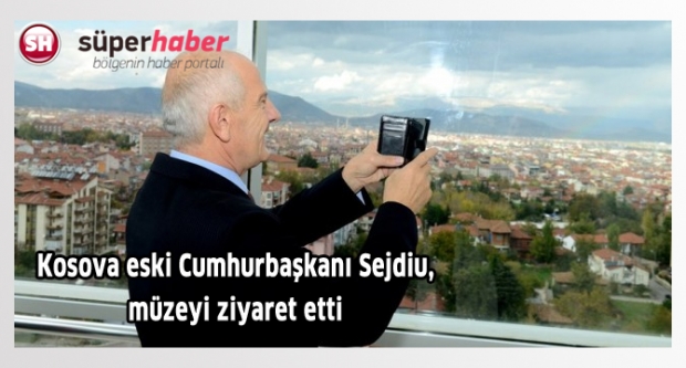 Kosova eski Cumhurbaşkanı Sejdiu, müzeyi ziyaret etti
