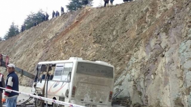 Isparta da Kaza: 15 Ölü, 30 Yaralı