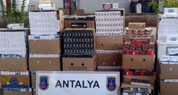 ANTALYA’DA GÜMRÜK KAÇAĞI 23 BİN 900 PAKET SİGARA ELE GEÇİRİLDİ