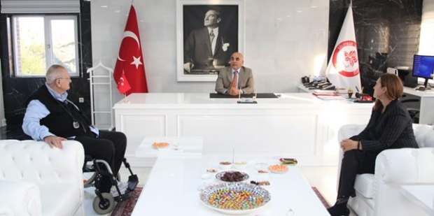 Şevket Demirel’den Rektör İbicioğlu’na ziyaret