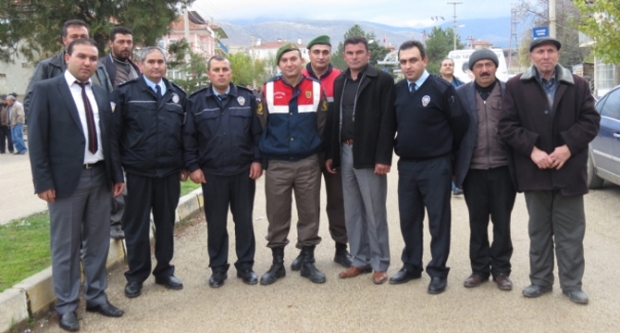 ÜCRETSİZ REFLEKTÖR DAĞITILDI