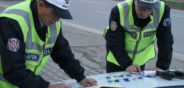 Isparta'da Ceza Alan Sürücülerin Dörtte Üçü Hız İhlali Yaptı