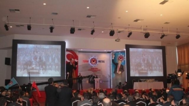 Türk Metal den Miting Gibi Kongre