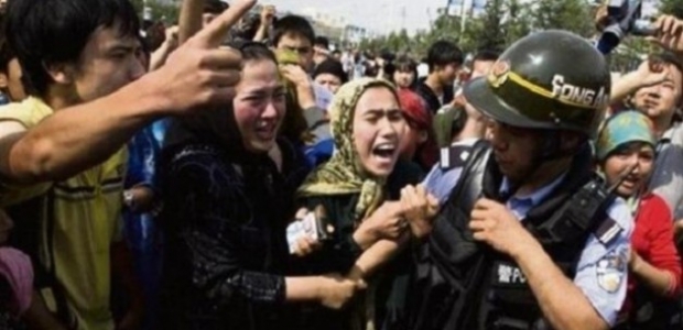 Çin, Uygurlara zulümlerini yasalaştırıyor