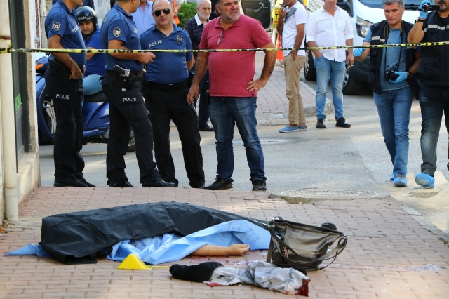 8 yaşındaki çocuğunun gözleri önünde öldürülen kadının katil zanlısı yakalandı 