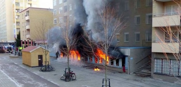 İsveç'te bir camiye daha saldırı!