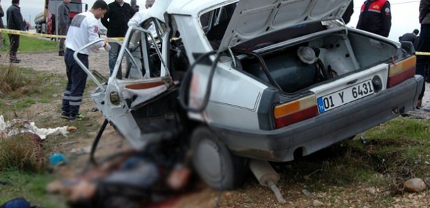 Adana'da feci kaza: 6 ölü, 3 yaralı