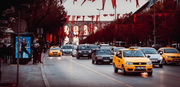 İstanbul'daki bin 500 taksi diken üstünde