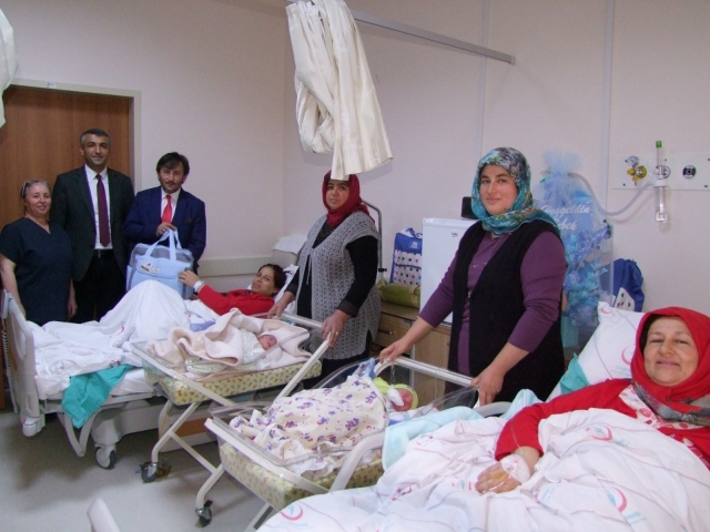 Acil sağlık hizmetindeki sıkıntılar masaya yatırıldı  