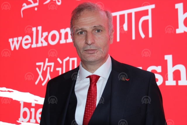 "Acil tıp alanında bilim ihraç ediyoruz"