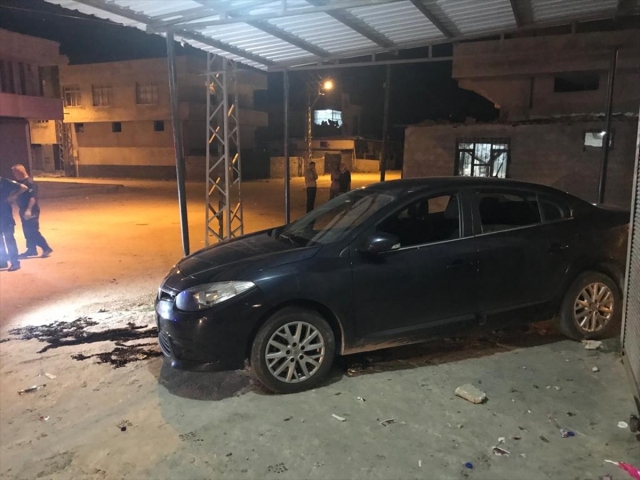 Adana'da polisten kaçmaya çalışan 4 şüpheli kovalamaca sonucu yakalandı