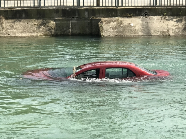 Adana'da otomobil ile motosiklet çarpıştı: 3 yaralı