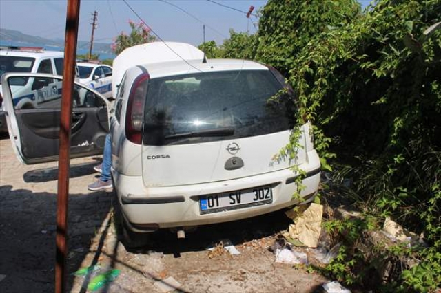 Adana'da plakası değiştirilen hacizli araca el konuldu