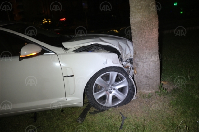 Adana'da trafik kazası: 2 yaralı