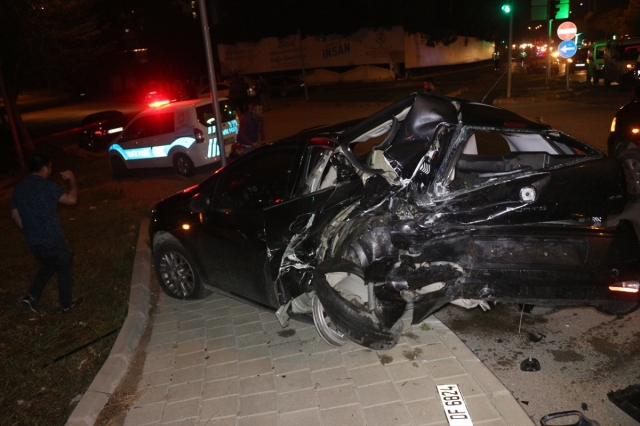 Adana'da trafik kazası: 3 yaralı