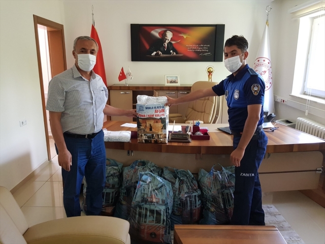 Afşin Belediyesi LGS'ye girecek öğrenciler için maske üretti