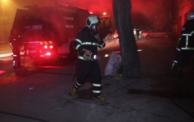 ​Ailesiyle tartıştı evini yaktı