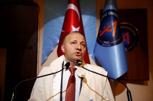 Akdeniz Üniversitesi lisansüstünde 11 bin 550 öğrenciye ulaşmayı hedefliyor