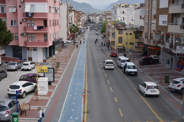 Alanya Belediyesi’nden 571 bin metrekare kaldırım ve parke çalışması  