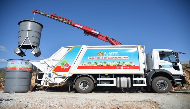 Alanya Belediyesi’nden 9 milyonluk geri dönüşüm tasarrufu   