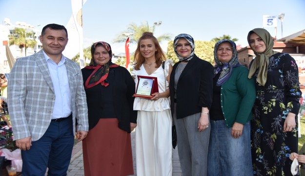 Alanya’da En Güzel Balkon ve Bahçe sahipleri ödüllerini aldı