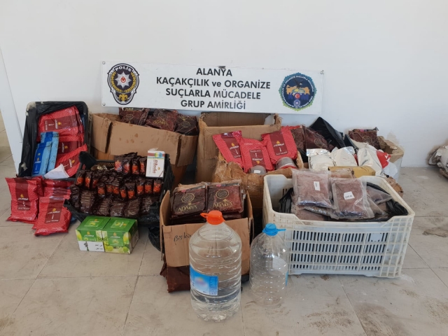 Alanya’da kaçak nargile tütünü operasyonu   