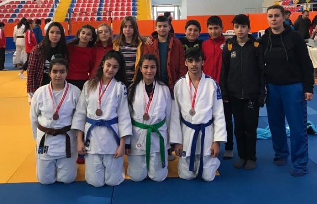 ANALİG JUDO TAKIMLARIMIZ YARI FİNALDE