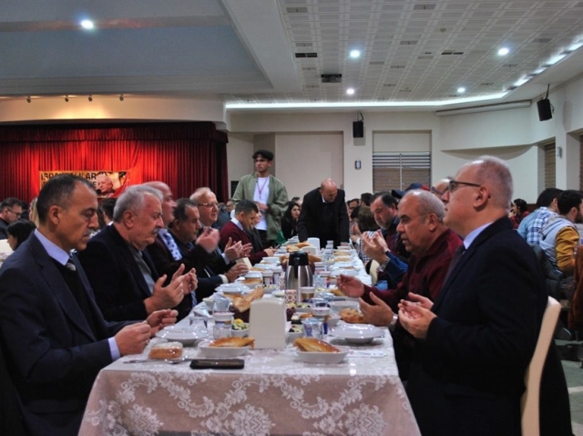 Ankara'da Ispartalılar İftar Sofrasında Buluştu