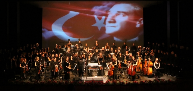 Antalya’da Cumhuriyet konseri   